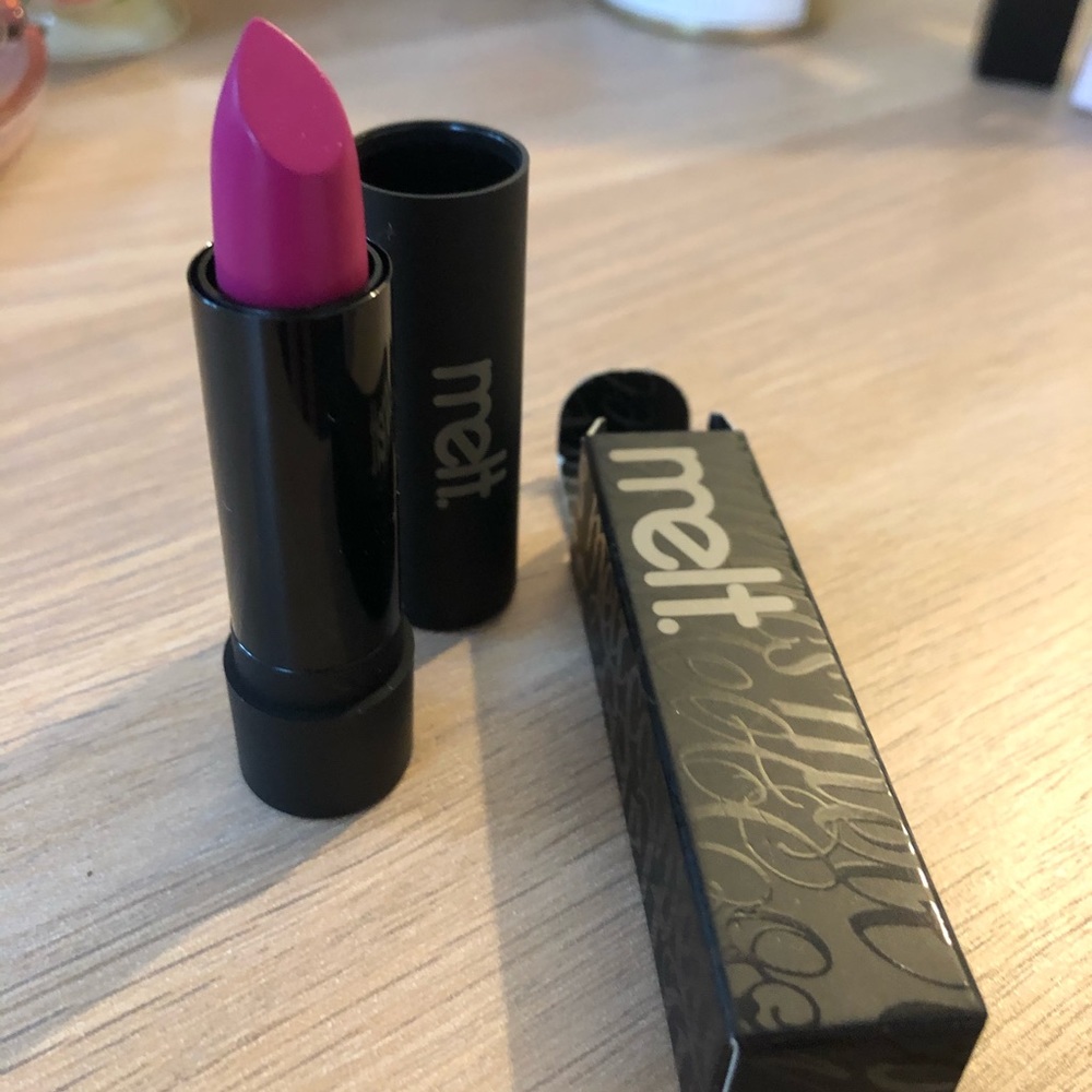 BRAND NEW MELT Lipstick - Shady Lady